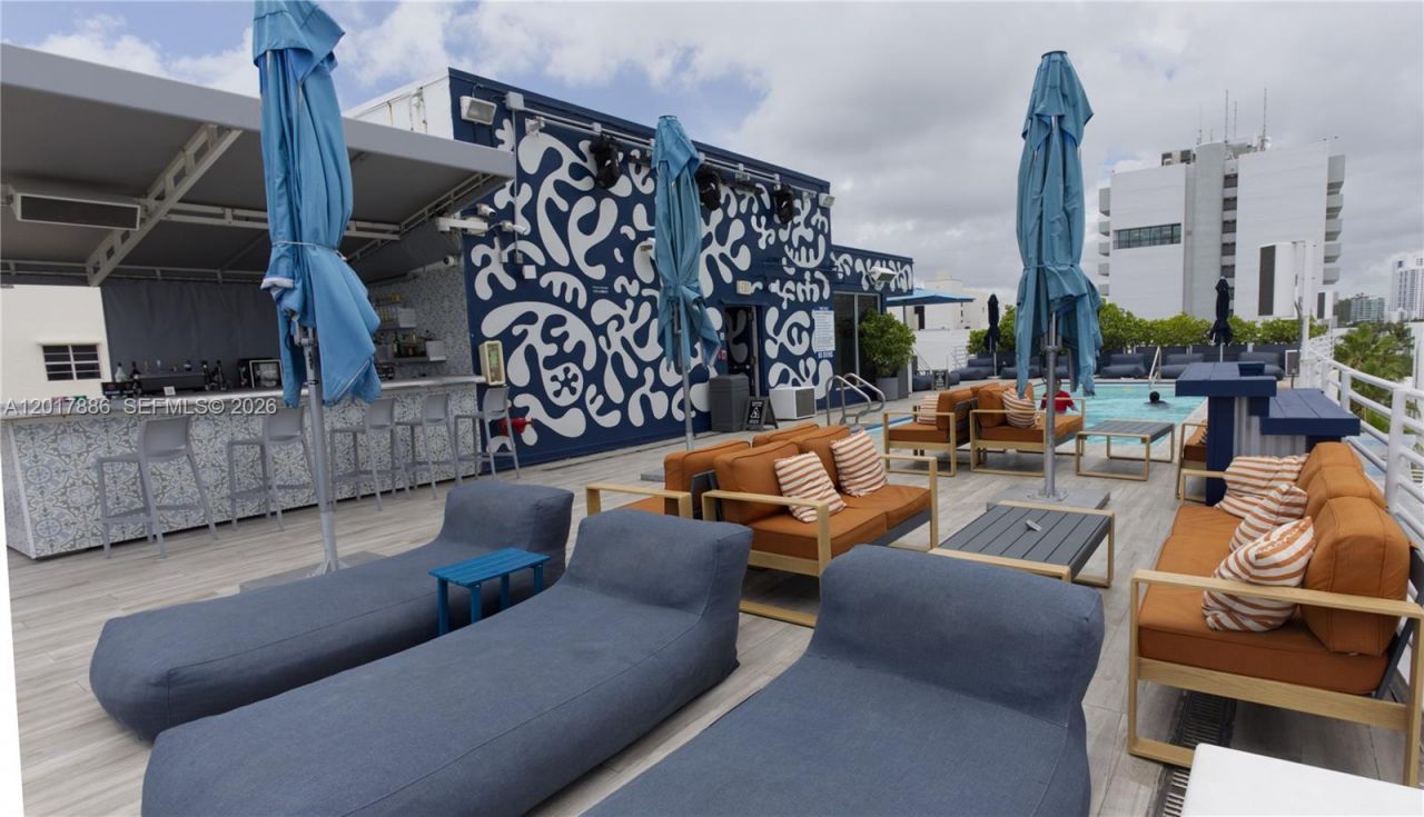 1036 Ocean Dr, Unit B308, Miami Beach, FL 33139 Photo