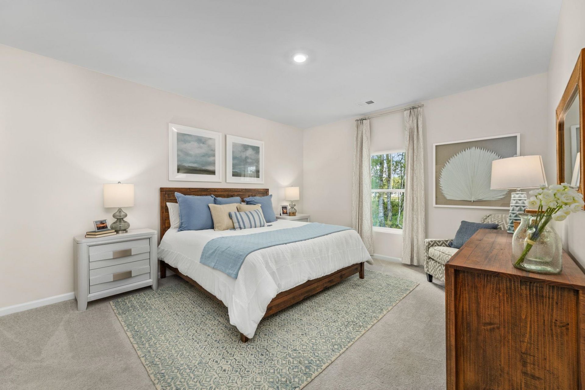 1166 Tibetan St. Photo 10