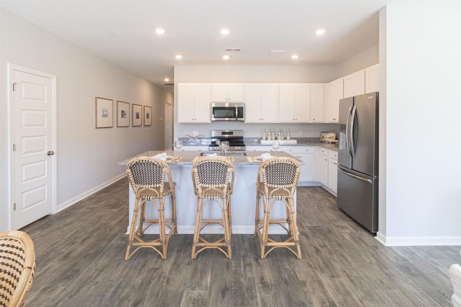 1166 Tibetan St. Photo 21