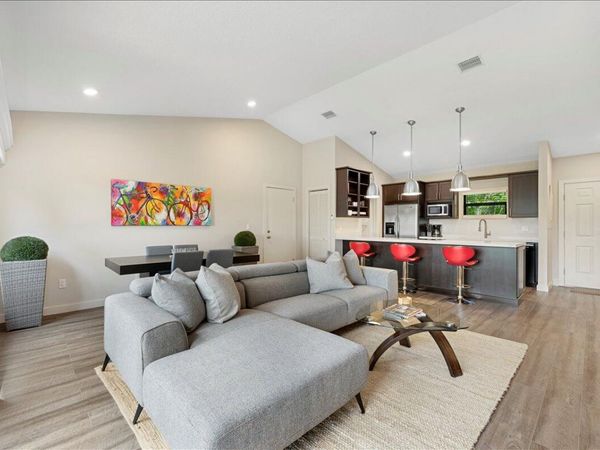 11863 Wimbledon Circle, Unit 542, Wellington, FL 33414