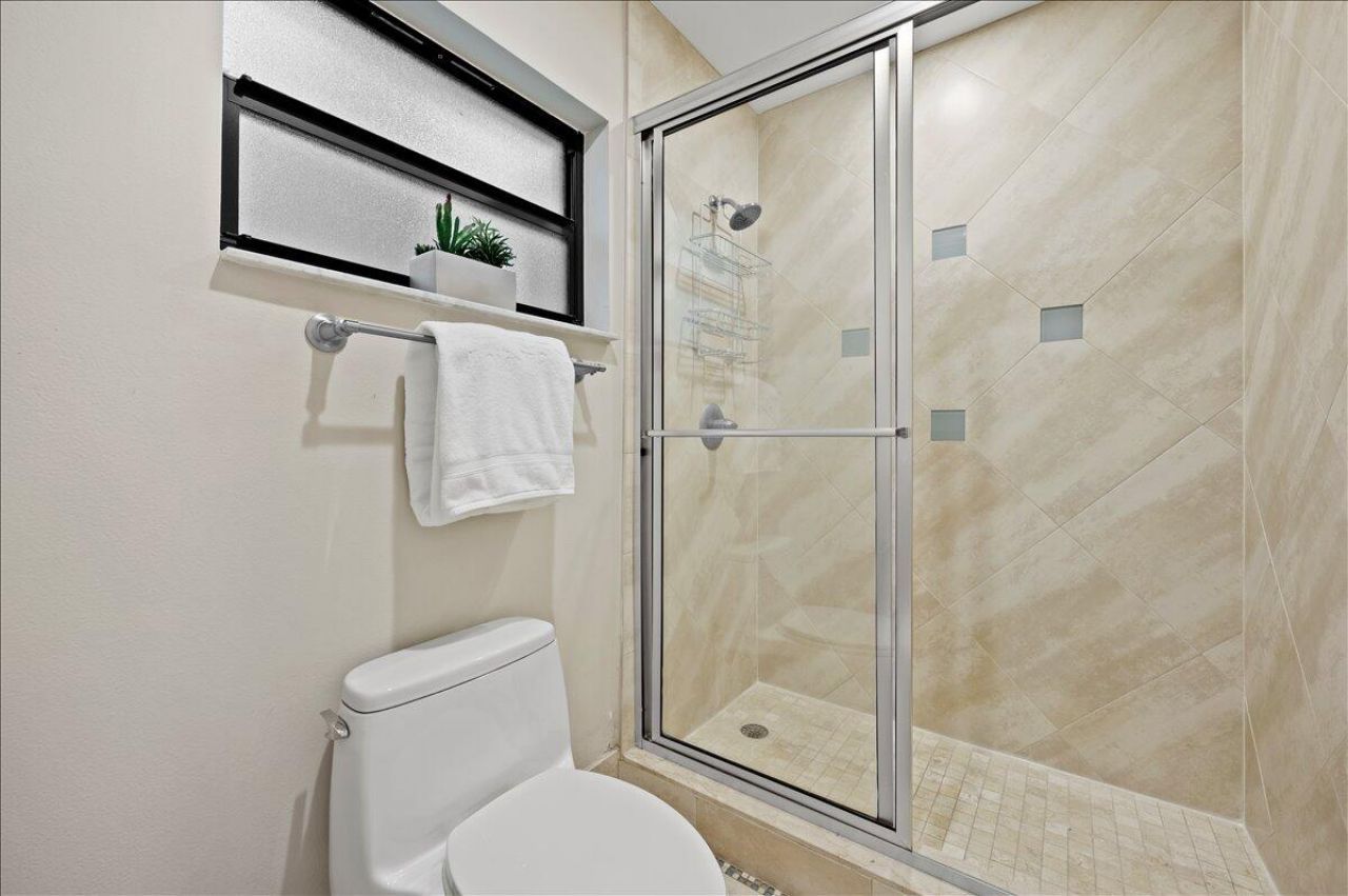 11863 Wimbledon Circle, Unit 542, Wellington, FL 33414 Photo