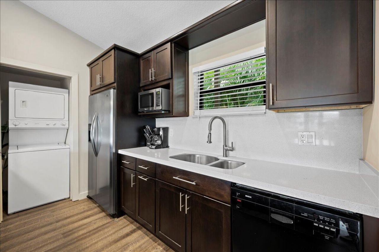 11863 Wimbledon Circle, Unit 542, Wellington, FL 33414 Photo
