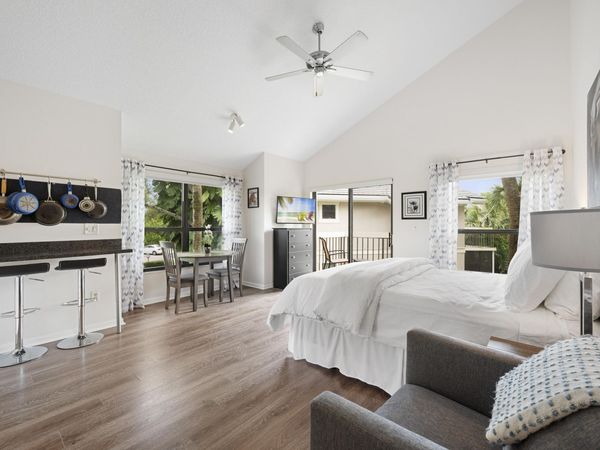 11863 Wimbledon Circle, Unit 543, Wellington, FL 33414