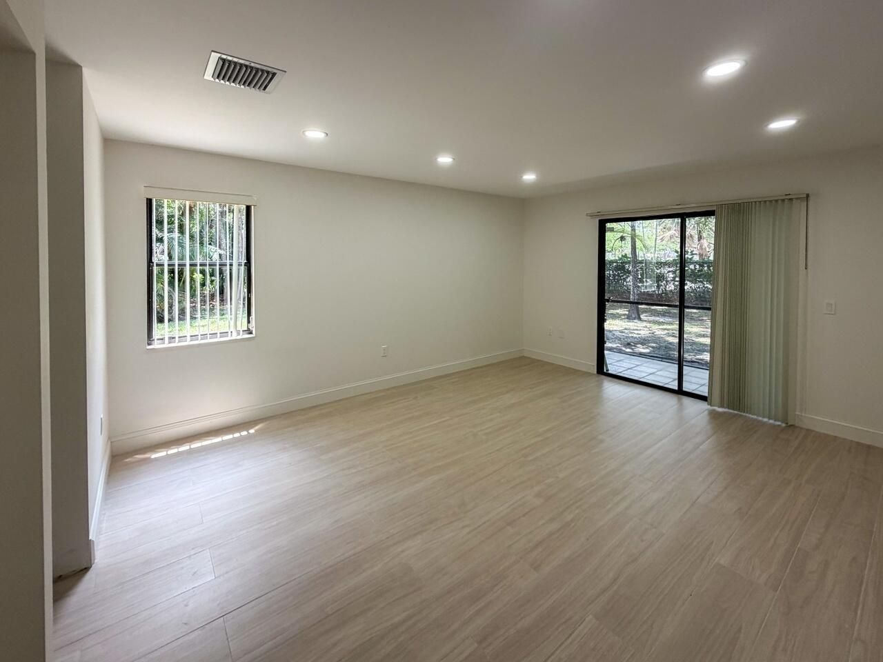13165 Chadwick Court, Unit 26, Wellington, FL 33414 Photo