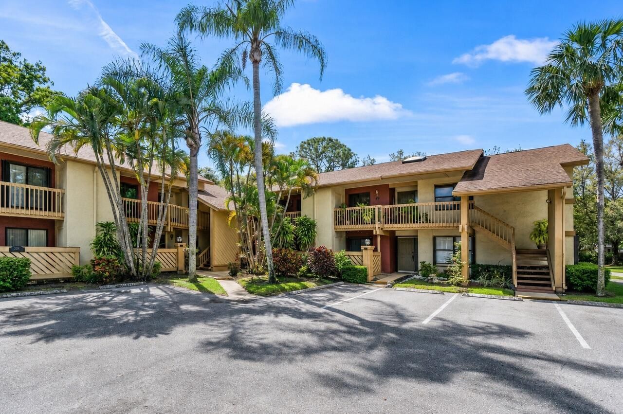 13165 Chadwick Court, Unit 26, Wellington, FL 33414 Photo