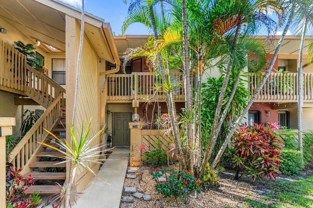 13165 Chadwick Court, Unit 26, Wellington, FL 33414 Photo