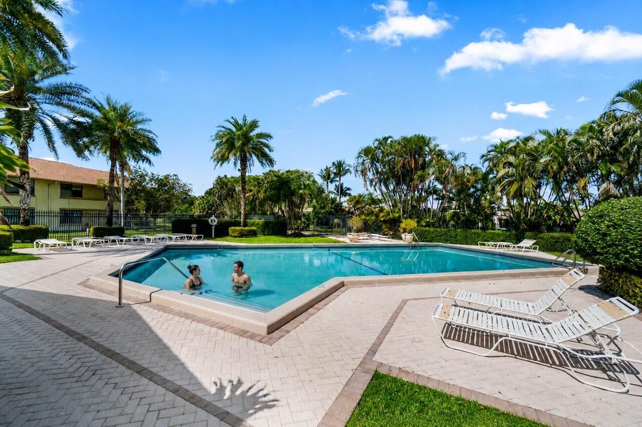 13165 Chadwick Court, Unit 26, Wellington, FL 33414 Photo