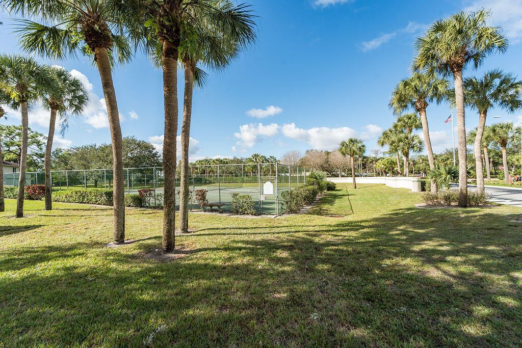 6519 Chasewood Drive, Unit E, Jupiter, FL 33458 Photo