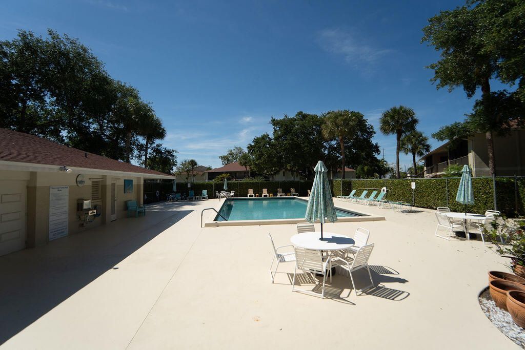 6519 Chasewood Drive, Unit E, Jupiter, FL 33458 Photo