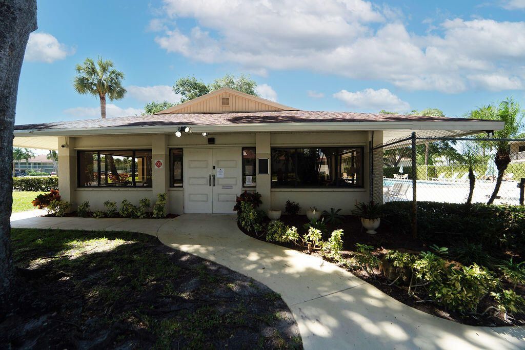 6519 Chasewood Drive, Unit E, Jupiter, FL 33458 Photo