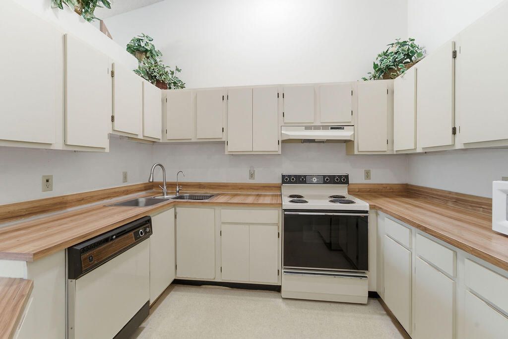 6519 Chasewood Drive, Unit E, Jupiter, FL 33458 Photo