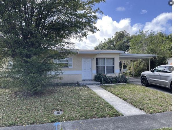 1328 Lee Street, Delray Beach, FL 33444
