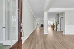 734 Maynard Lane photo 4