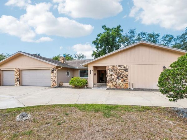 2424 SUNDANCER DRIVE , CLEARWATER, FL 33759