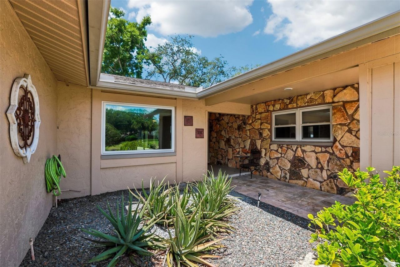 2424 Sundancer Drive, Clearwater, FL 33759 Photo
