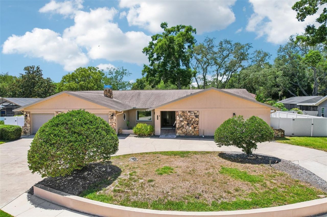 2424 Sundancer Drive, Clearwater, FL 33759 Photo
