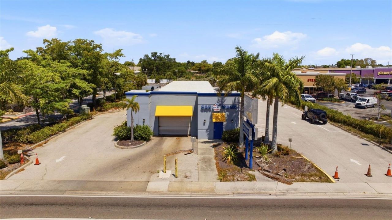 3821 Cleveland Avenue , Fort Myers, FL 33901 Photo