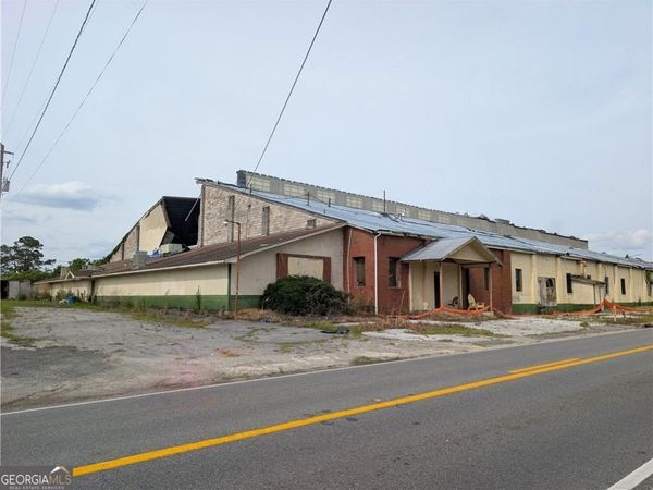 1114 E Marion Avenue, Nashville, GA 31639