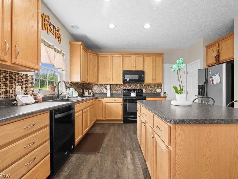 432 52nd Street NW, Canton, OH 44709 Photo 5