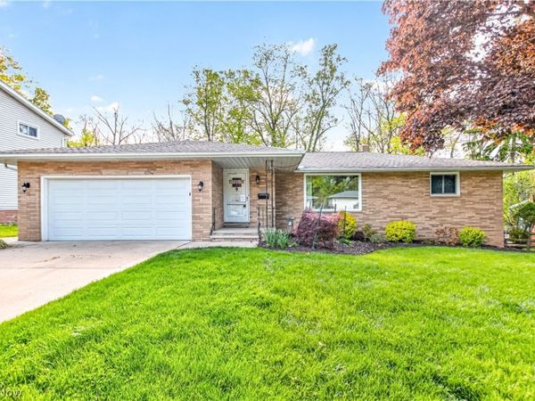 7704 Cecelia Drive , Parma, OH 44134