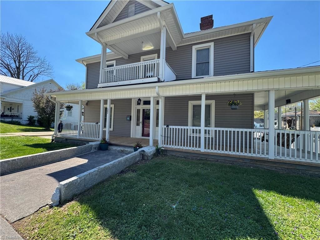502 Spring Street, Mount Airy, NC 27030 Main Photo