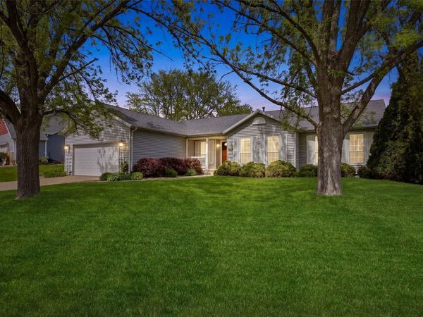 7412 Berkshire Drive NE, Cedar Rapids, IA 52402