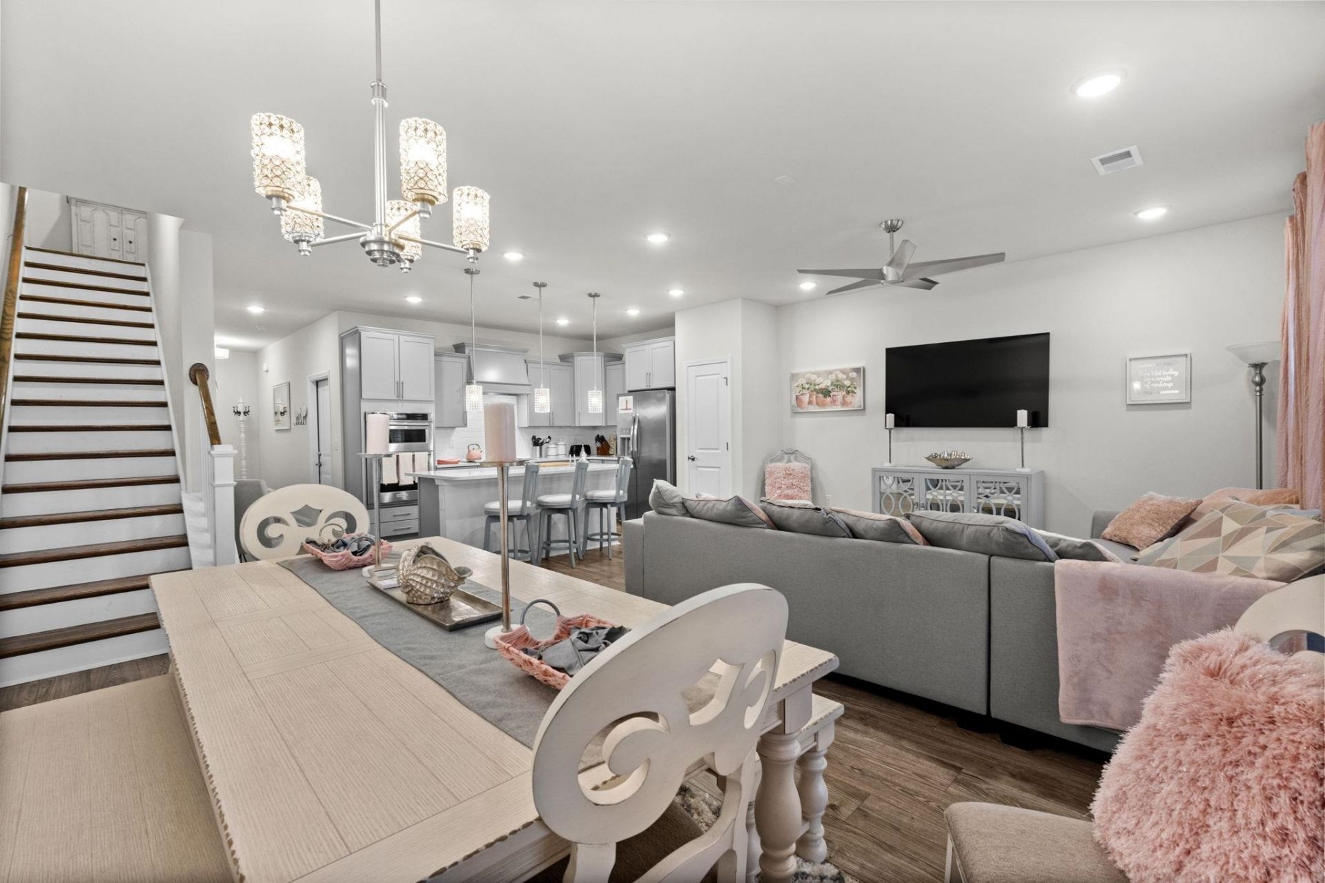 5205 Double Eagle Way  Photo 12