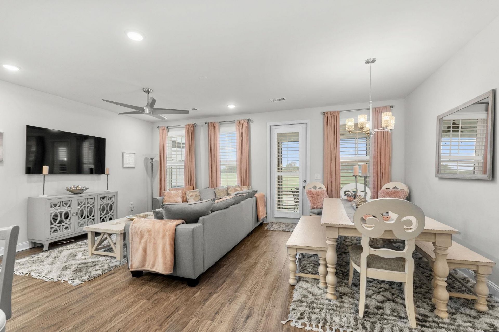5205 Double Eagle Way  Photo 6