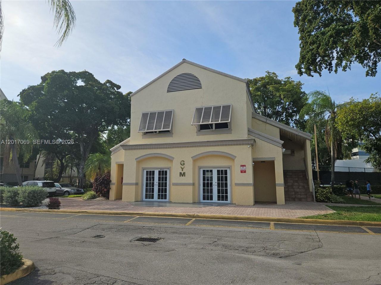 8290 Lake Dr , Unit 308, Doral, FL 33166 Photo