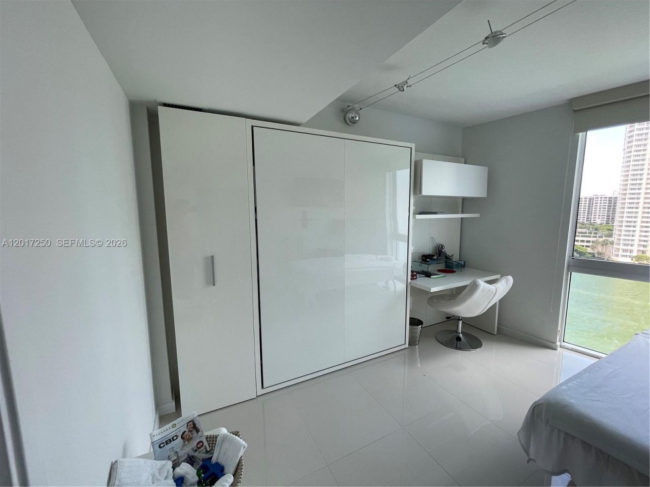 335 S Biscayne Blvd , Unit 1209, Miami, FL 33131 Photo