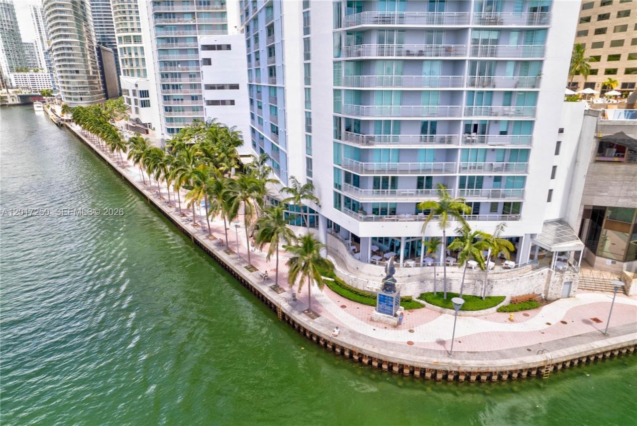 335 S Biscayne Blvd , Unit 1209, Miami, FL 33131 Photo