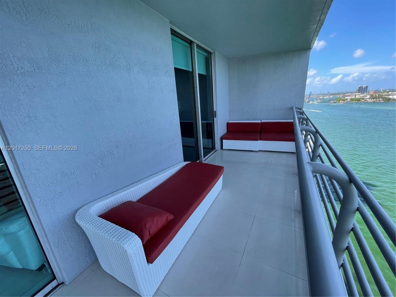 335 S Biscayne Blvd , Unit 1209, Miami, FL 33131 Photo