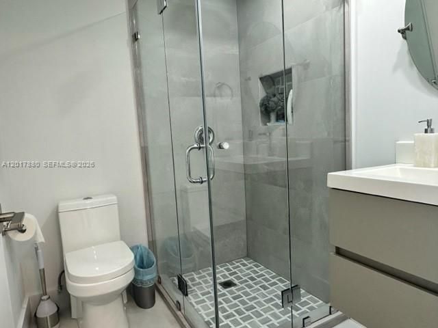 5401 Collins Ave , Unit 128, Miami Beach, FL 33140 Photo