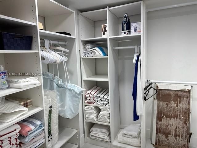 5401 Collins Ave , Unit 128, Miami Beach, FL 33140 Photo