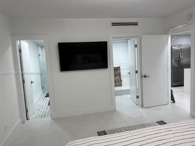 5401 Collins Ave , Unit 128, Miami Beach, FL 33140 Photo