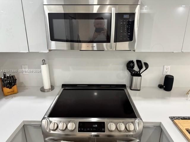 5401 Collins Ave , Unit 128, Miami Beach, FL 33140 Photo