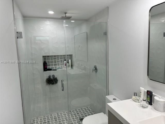 5401 Collins Ave , Unit 128, Miami Beach, FL 33140 Photo
