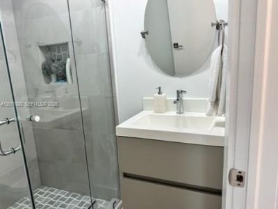 5401 Collins Ave , Unit 128, Miami Beach, FL 33140 Photo