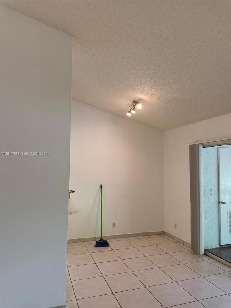 14150 SW 93rd Ln, Unit 14150, Miami, FL 33186 Photo