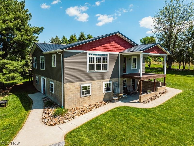 8059 Township Road 562, Holmesville, OH 44633 Photo 3