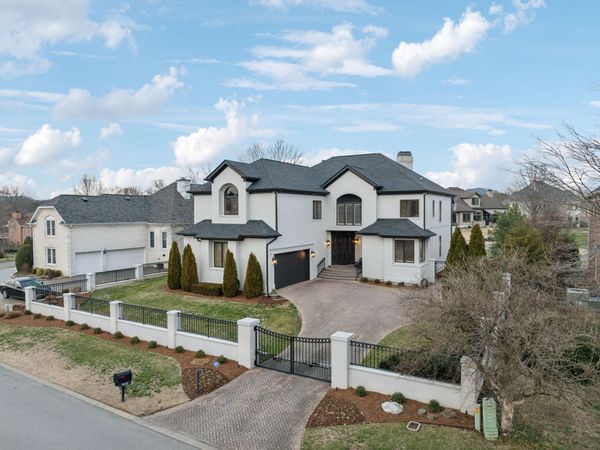 5018 Country Club Dr , Brentwood, TN 37027