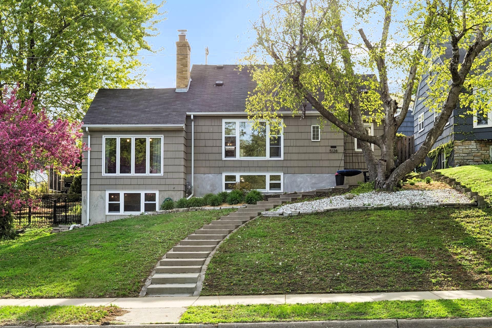 5128 Cedar Avenue S, Minneapolis, MN 55417 Main Photo
