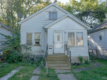 17220 Detroit Street, Detroit, MI 48224