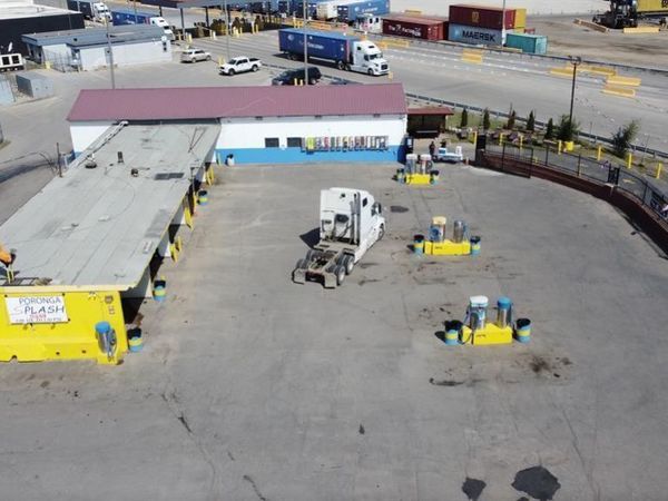 6700 DIX Street , Detroit, MI 48209