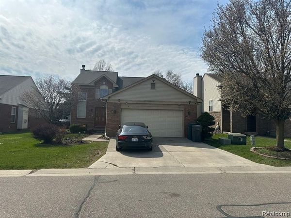 55 Morross Circle , Dearborn, MI 48126