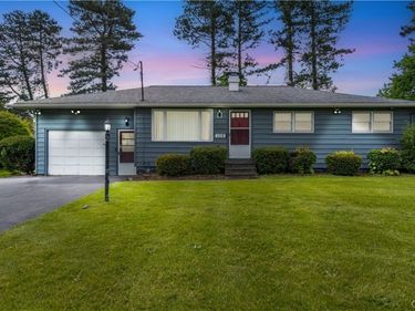 102 Sherwood Lane, Syracuse, NY 13212