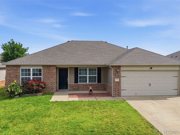 25425 E 93rd Court S, Broken Arrow, OK 74014