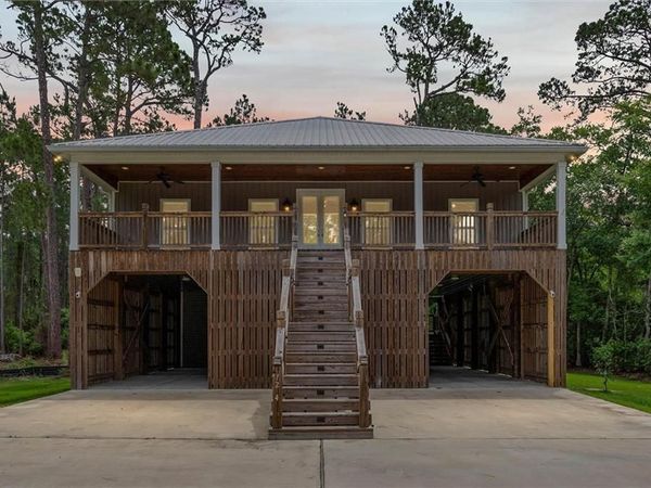 124 Buchanan Street , Dauphin Island, AL 36528