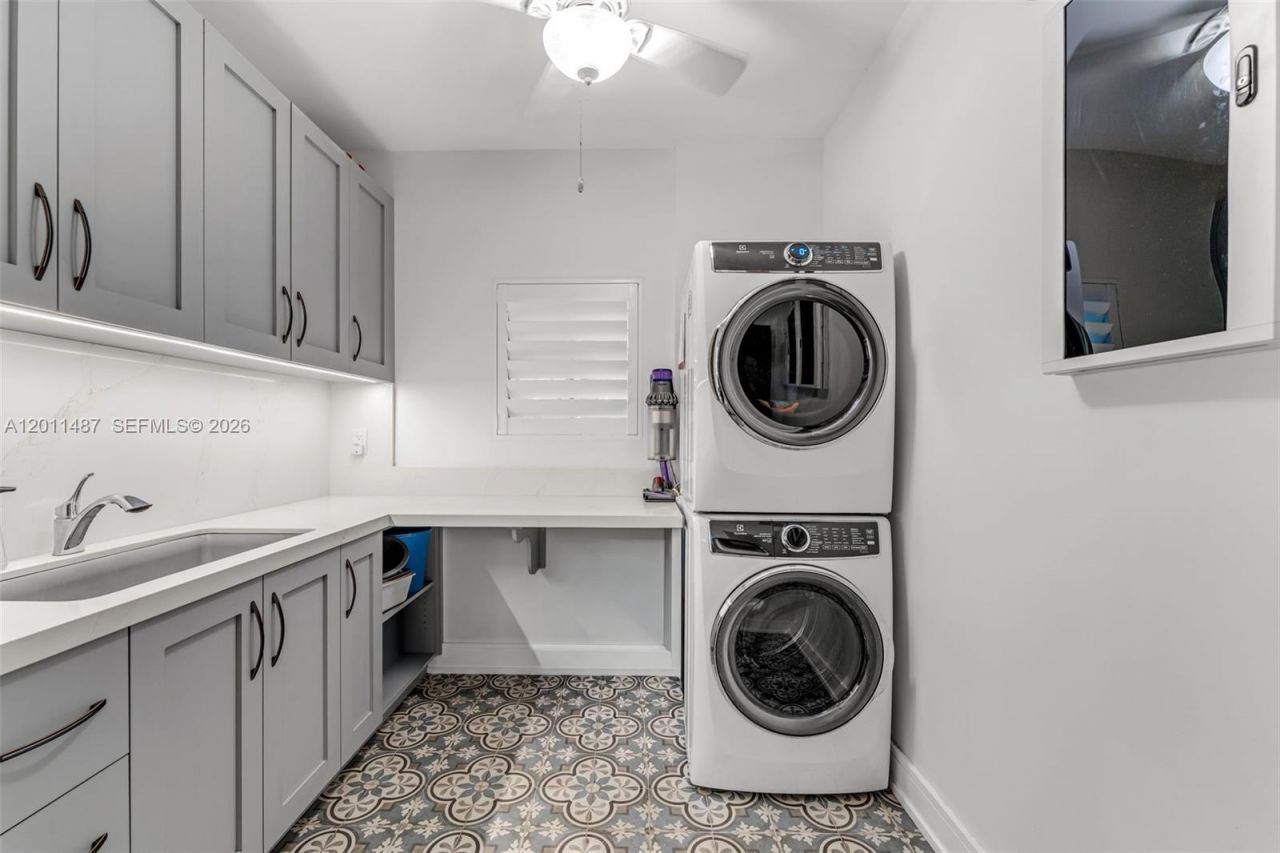 4901 Hammock Park Dr, Coral Gables, FL 33156 Photo