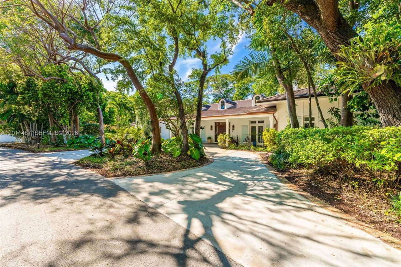 4901 Hammock Park Dr, Coral Gables, FL 33156 Photo